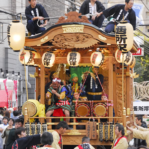 山車のひきまわし